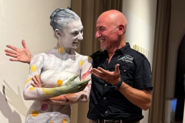 Violante Caburlotto e Maurizio Fruzzetti alla fine della Performance L'Anima nel Marmo presso MUDAC